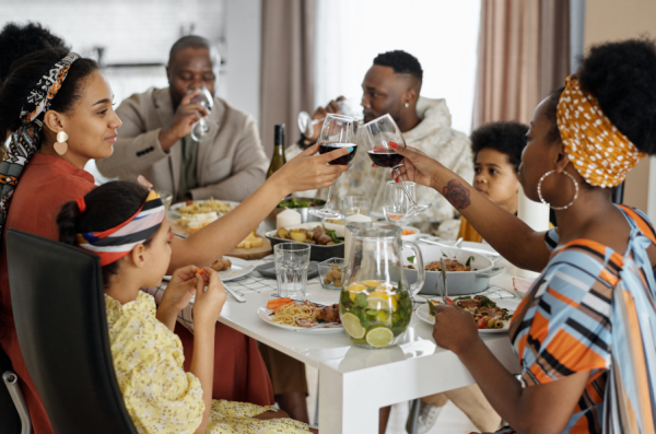 6 Housewarming Party Ideas That Fit Your Style
