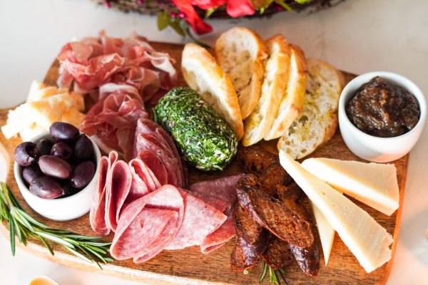 How to make the perfect charcuterie board 